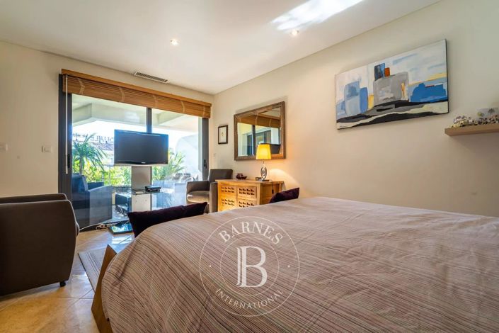 Image No.11-3 Bed Apartment for sale