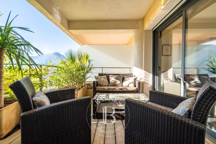 Image No.3-3 Bed Apartment for sale