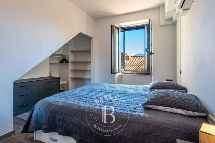 Image No.11-3 Bed Apartment for sale