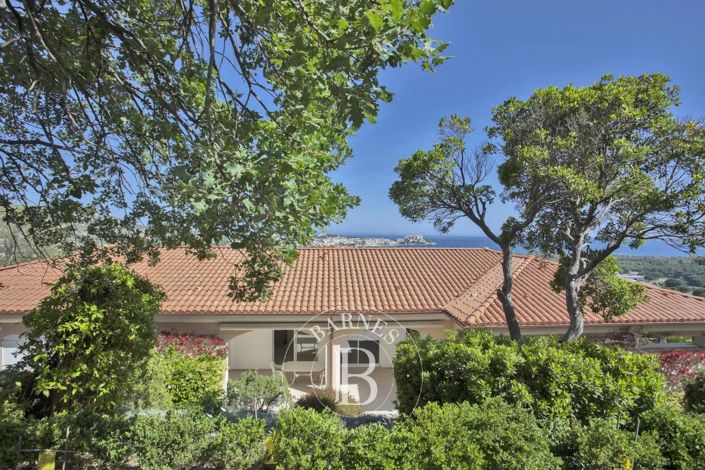 Image No.6-7 Bed House for sale