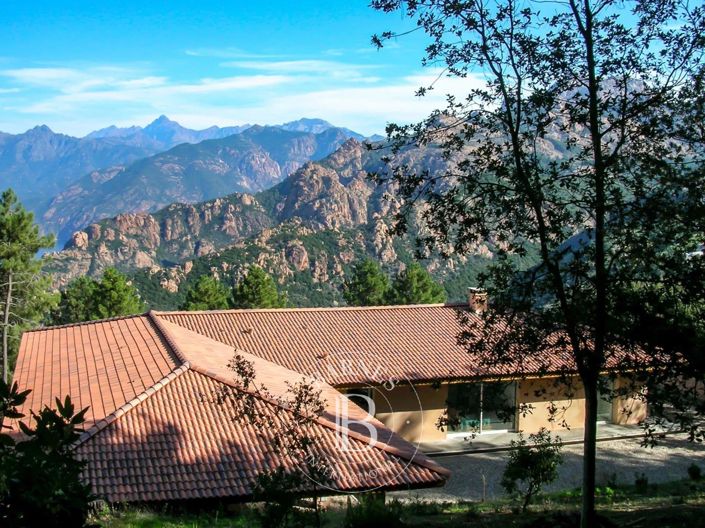 Image No.6-4 Bed House for sale