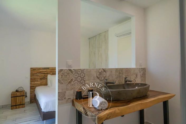 Image No.11-House for sale