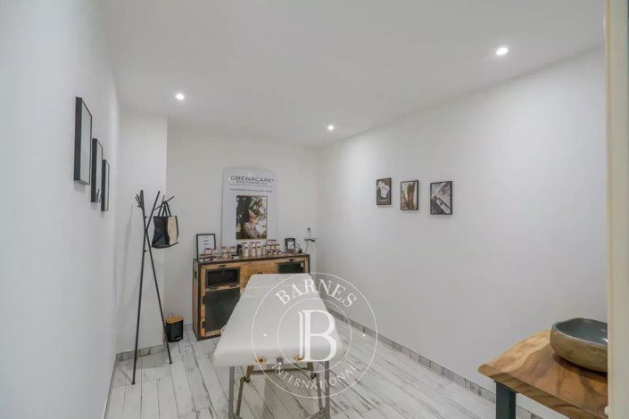 Image No.12-House for sale