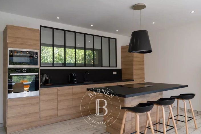 Image No.4-House for sale