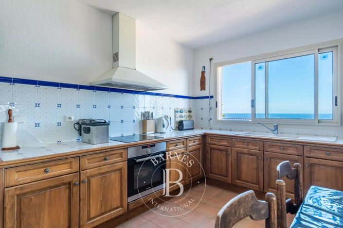 Image No.4-5 Bed House for sale