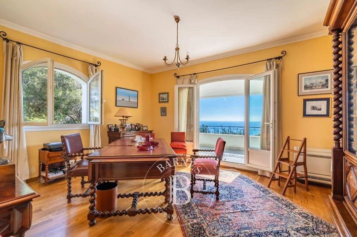 Image No.15-6 Bed House for sale