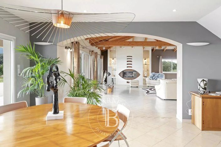 Image No.16-4 Bed House for sale