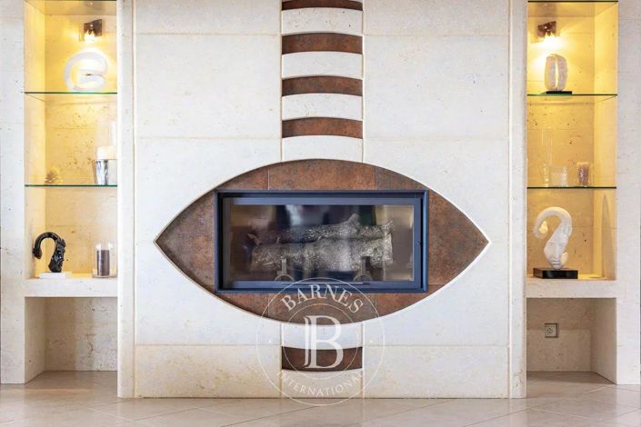 Image No.17-4 Bed House for sale