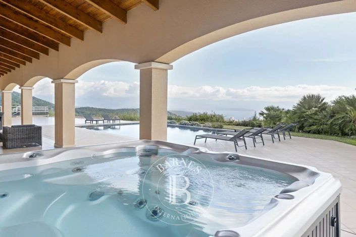 Image No.18-4 Bed House for sale