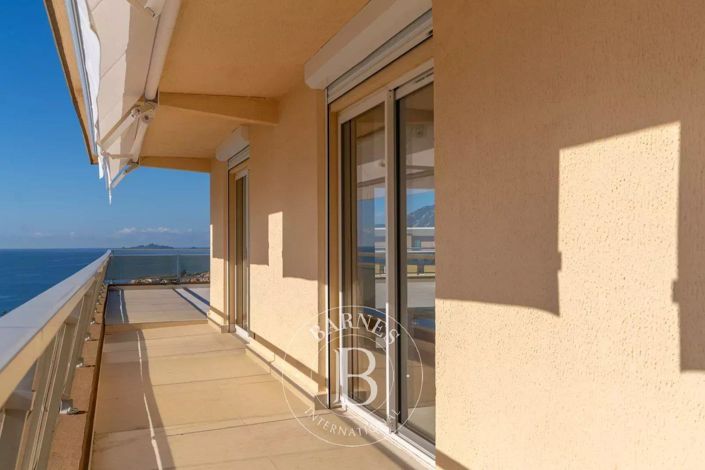 Image No.5-3 Bed Apartment for sale