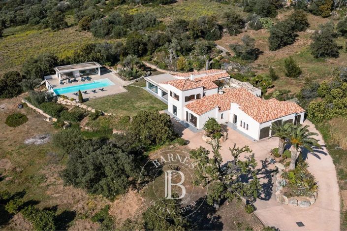 Image No.3-6 Bed House for sale