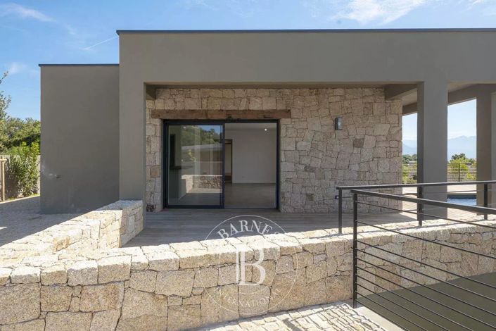 Image No.13-3 Bed House for sale