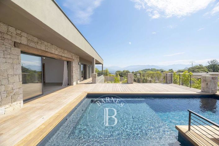 Image No.4-3 Bed House for sale