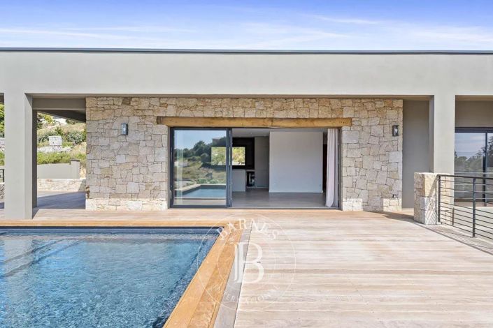 Image No.5-3 Bed House for sale