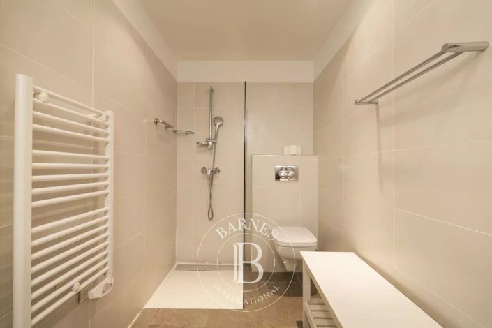 Image No.15-3 Bed House for sale