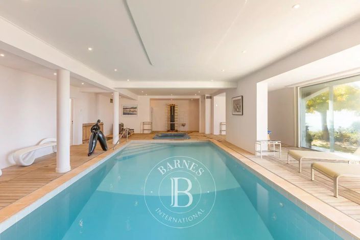 Image No.11-5 Bed House for sale