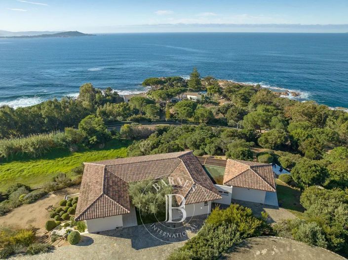 Image No.3-5 Bed House for sale