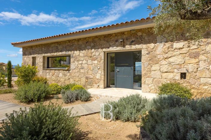 Image No.5-House for sale