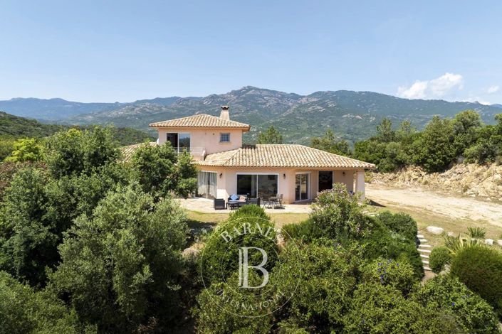 Image No.20-5 Bed House for sale