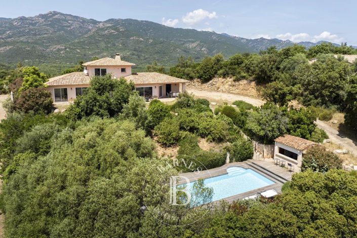 Image No.3-5 Bed House for sale