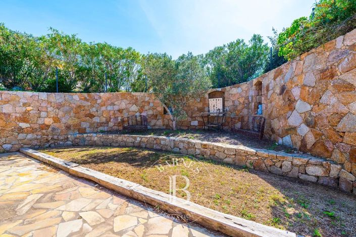 Image No.17-7 Bed House for sale