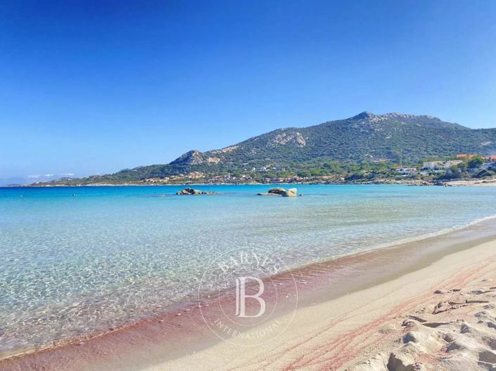 Image No.20-7 Bed House for sale