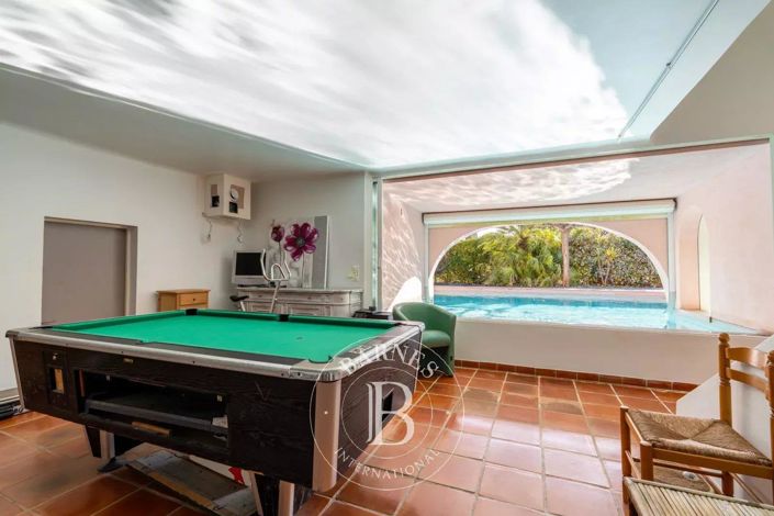 Image No.10-4 Bed House for sale