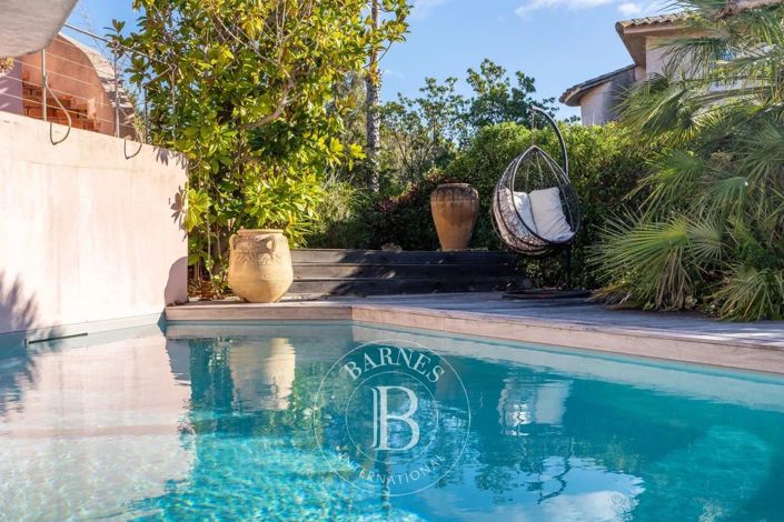 Image No.12-4 Bed House for sale