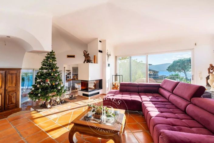 Image No.5-4 Bed House for sale