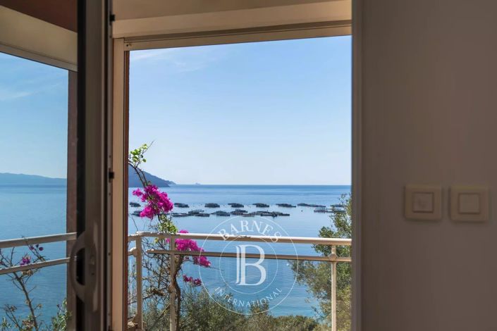 Image No.6-3 Bed House for sale