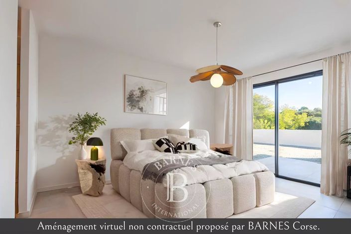 Image No.11-4 Bed House for sale