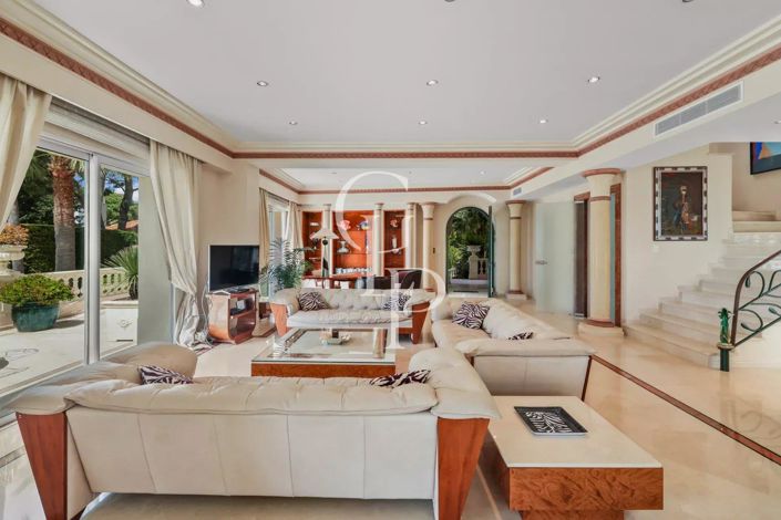 Image No.15-5 Bed House for sale