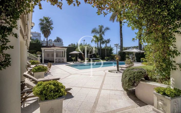 Image No.5-5 Bed House for sale