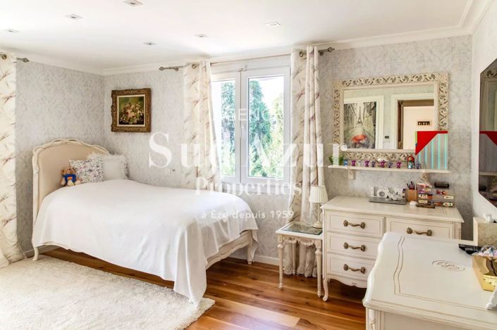 Image No.21-House for sale