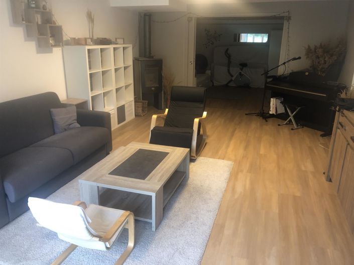 Image No.10-4 Bed House for sale