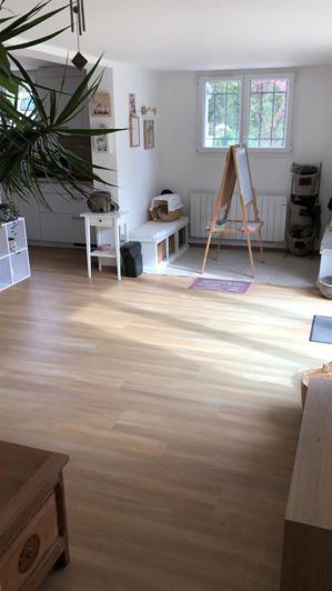 Image No.18-4 Bed House for sale