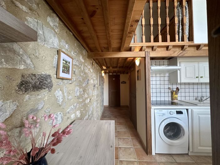 Image No.12-2 Bed House for sale