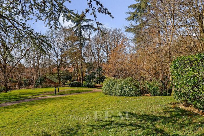 Image No.15-6 Bed Apartment for sale