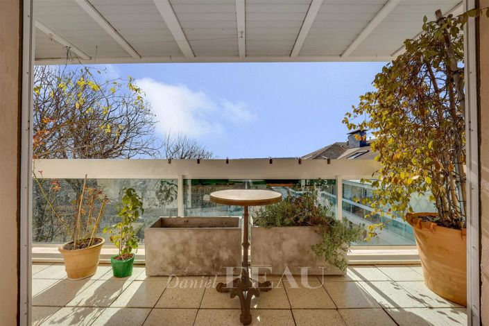 Image No.3-6 Bed Apartment for sale