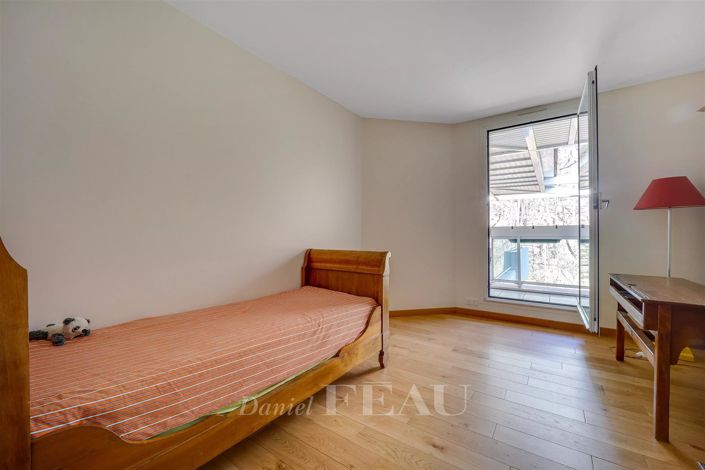 Image No.9-6 Bed Apartment for sale