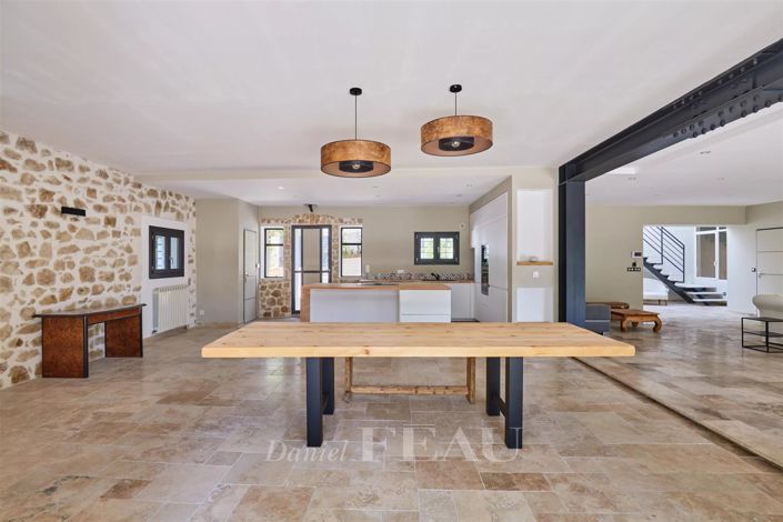 Image No.11-6 Bed House for sale