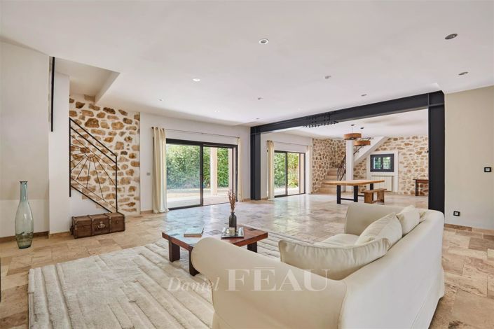 Image No.15-6 Bed House for sale