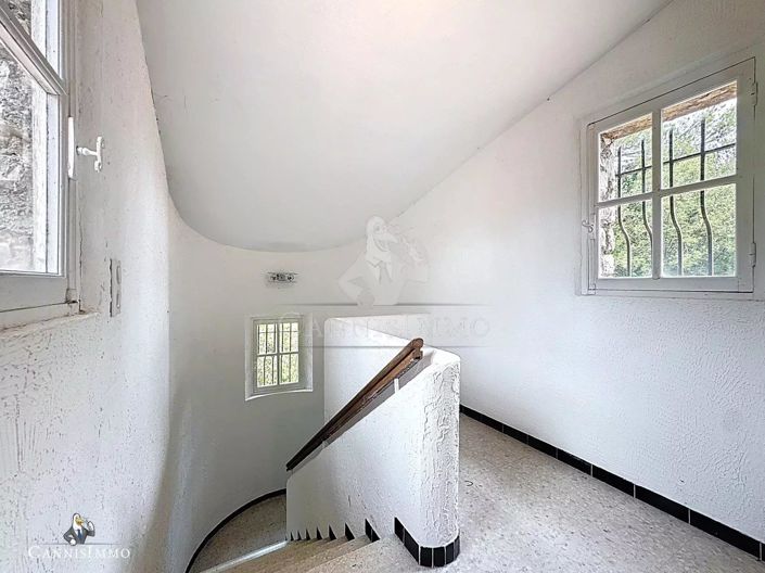 Image No.15-4 Bed House for sale