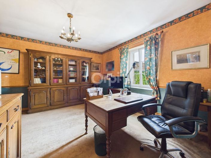 Image No.14-8 Bed House for sale