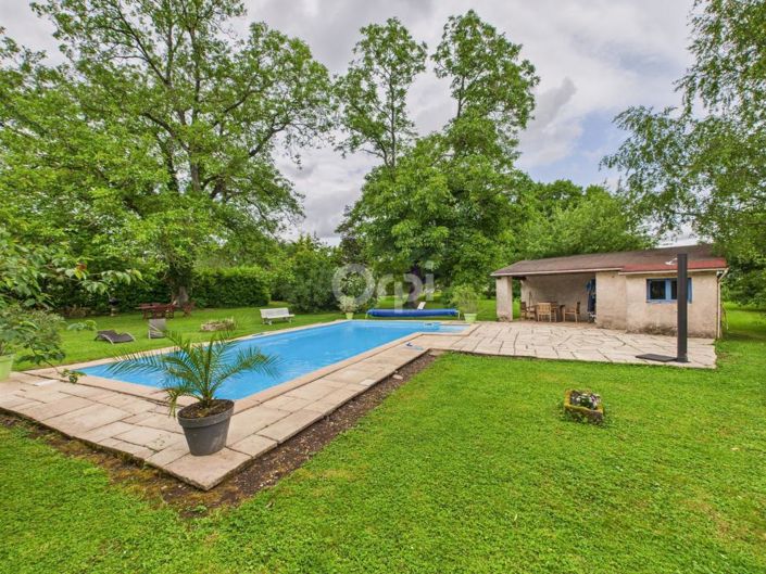 Image No.18-8 Bed House for sale