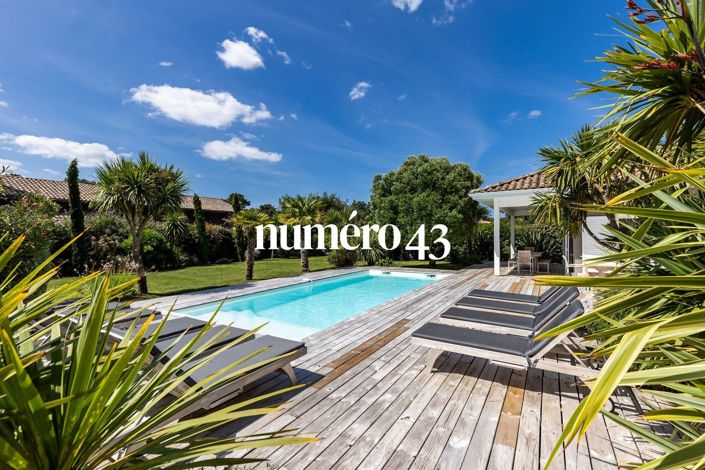 Image No.4-6 Bed Property for sale