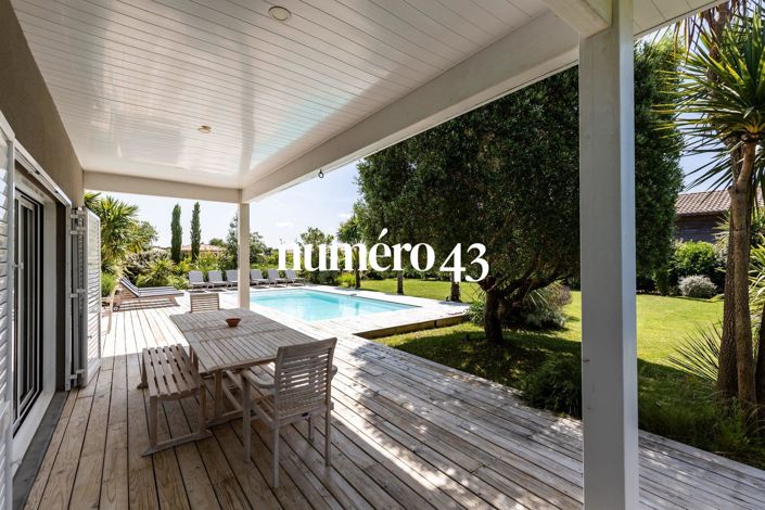 Image No.7-6 Bed Property for sale