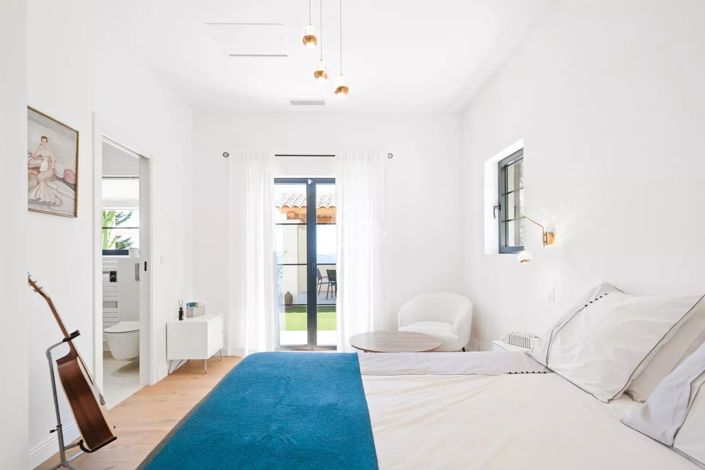 Image No.14-4 Bed House for sale