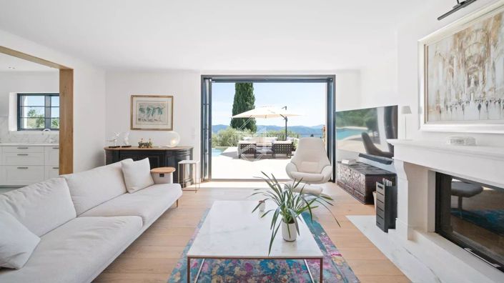 Image No.7-4 Bed House for sale