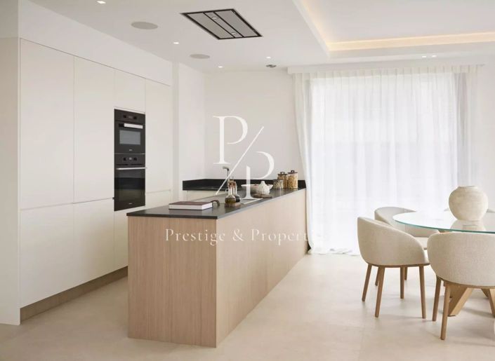 Image No.4-2 Bed Apartment for sale